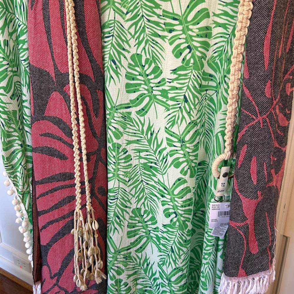 Green Monstera Leaf Set of 3 Coverup + Wrap Scarf Red + Black + Natural Belt - Picture 13 of 15